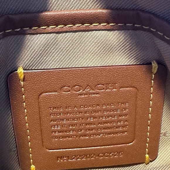 Authentic Coach bag - Picture 6 of 10